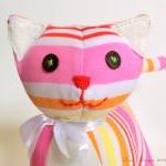 Lovely stiped kitten soft t..