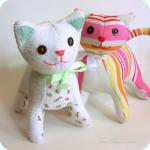 Lovely stiped kitten soft t..